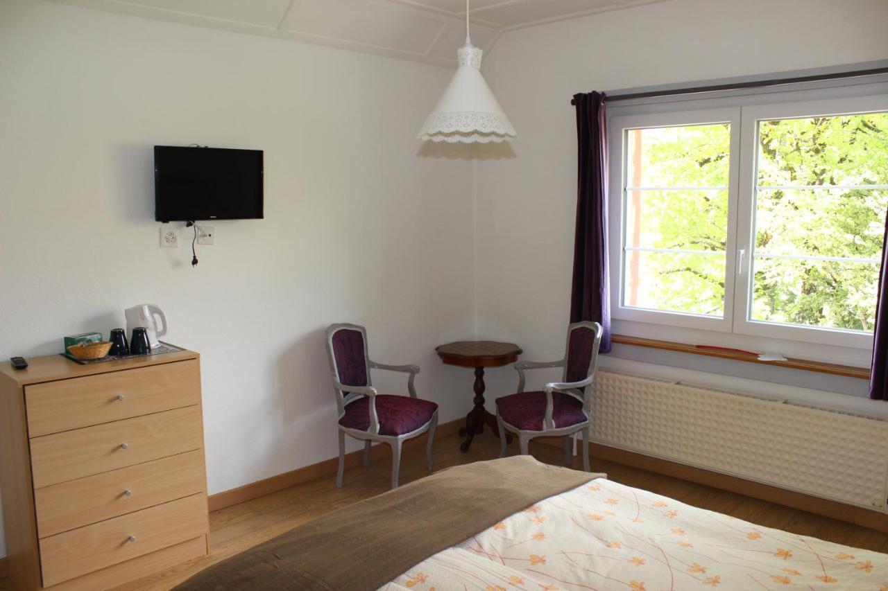 A Cote Bed & Breakfast Motiers Luaran gambar